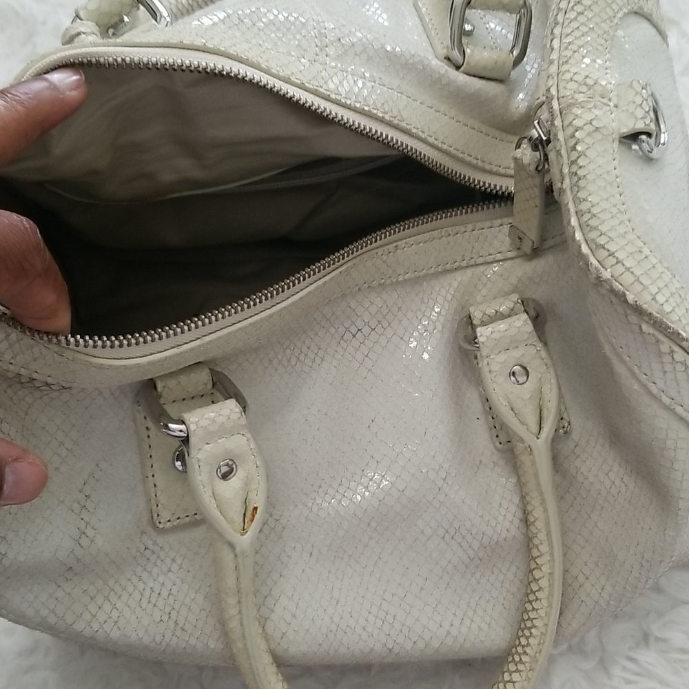 Calvin Klein Cream Handbag Sz Medium - Picture 9 of 10